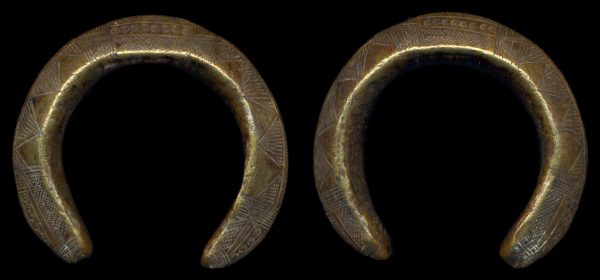 NIGERIA decorated brass bracelet 18-20th century